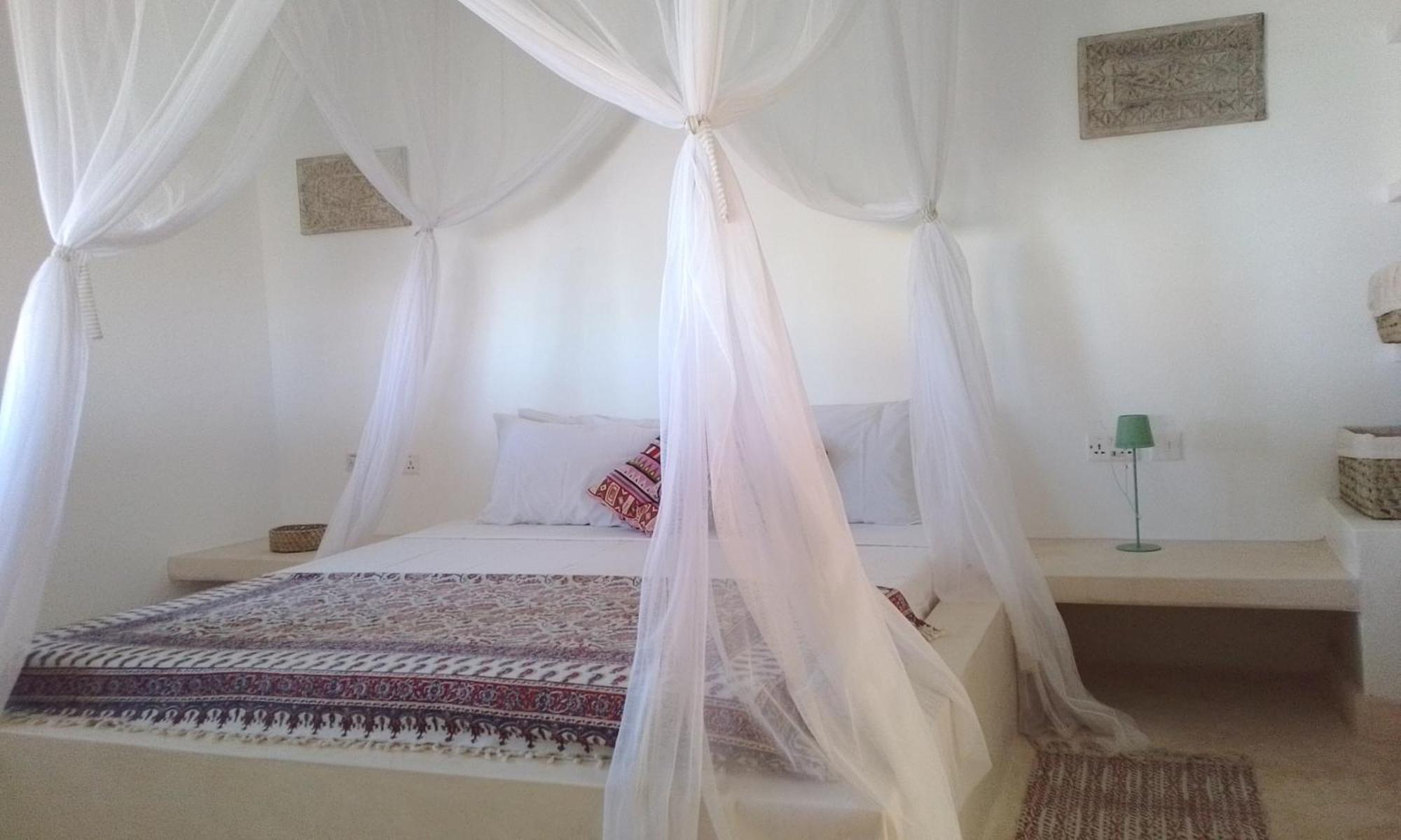 Shira House Bed & Breakfast Ватаму Екстериор снимка